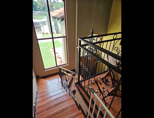 4 BEDROOM HOUSE FOR SALE IN VANDERBIJLPARK SW 5